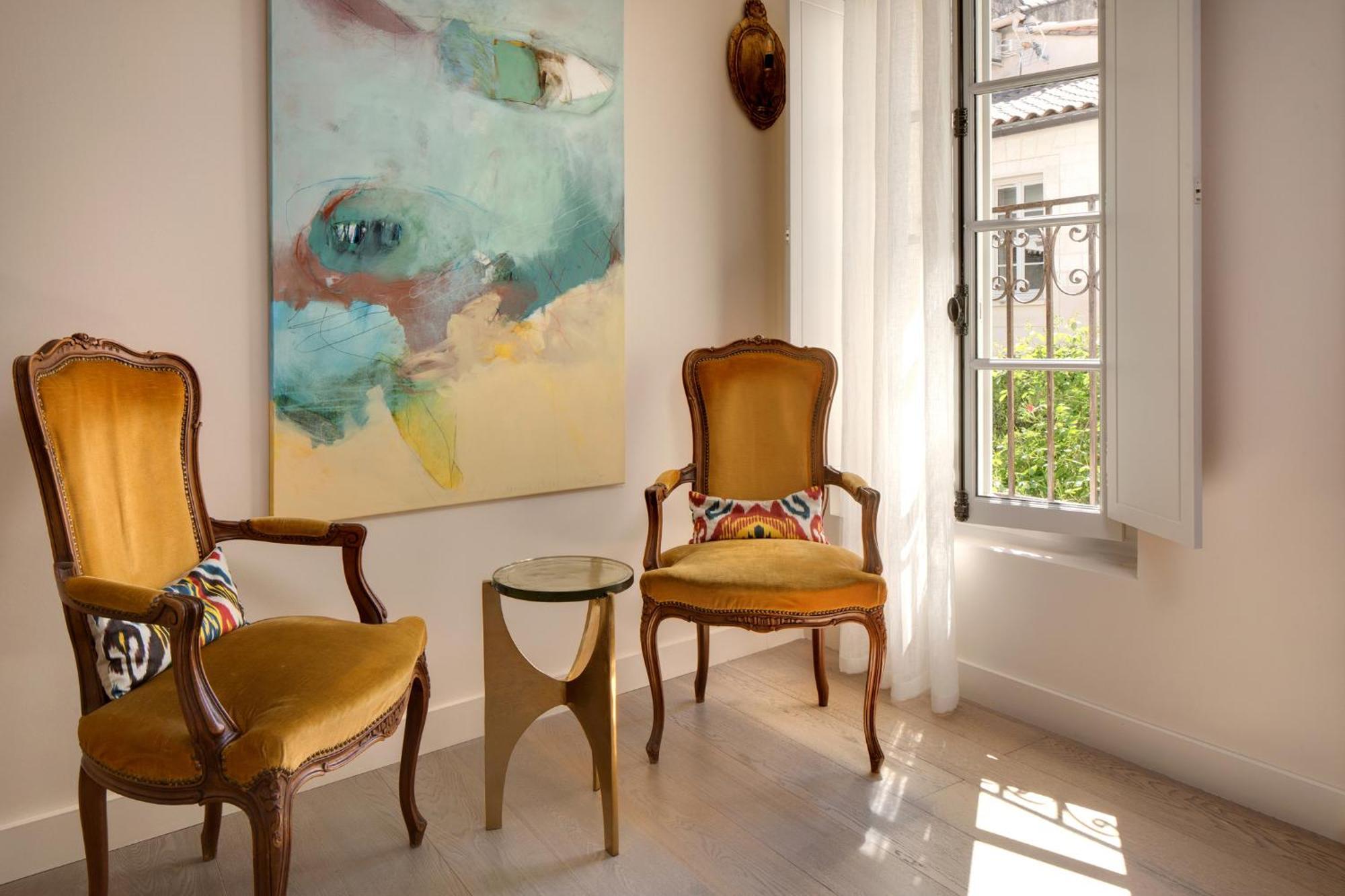 La Maison Des Augustins 4 Stars Spa Et Fitness Avignon Ruang foto