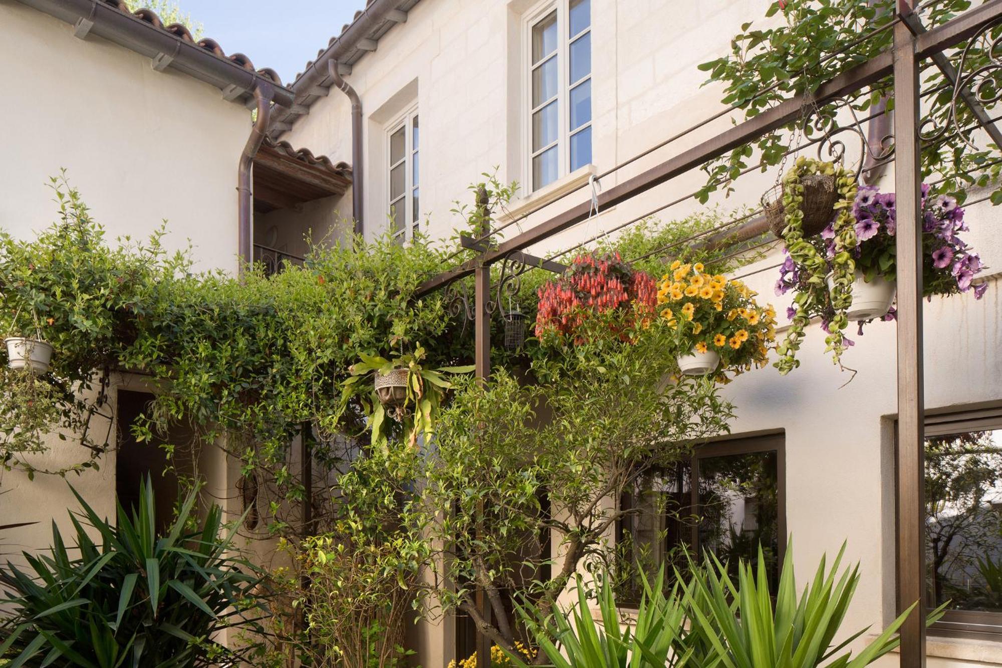 La Maison Des Augustins 4 Stars Spa Et Fitness Avignon Ruang foto